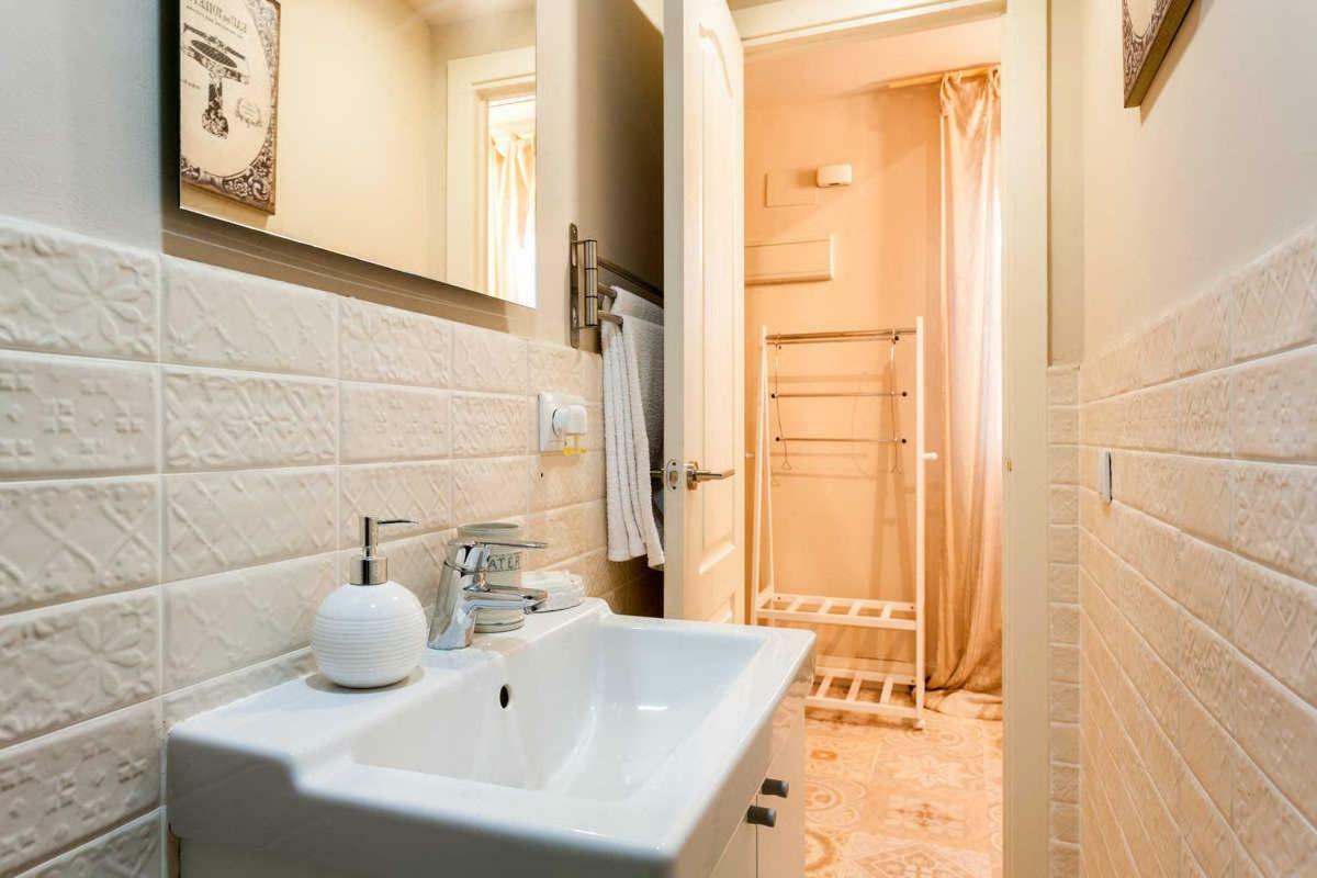 Precioso Apartamento En Pleno Centro Con Wifi Valencia Exterior photo